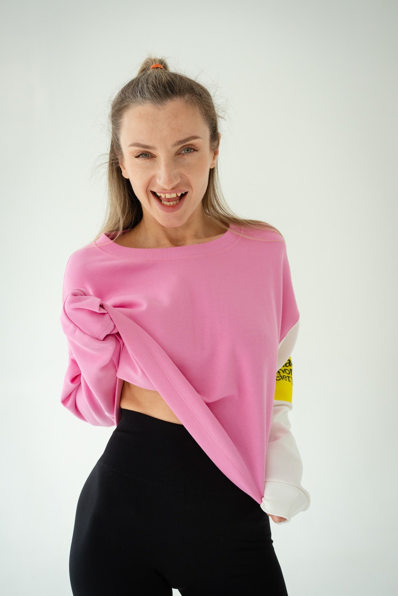 Pink long sleeve T-shirt (short)