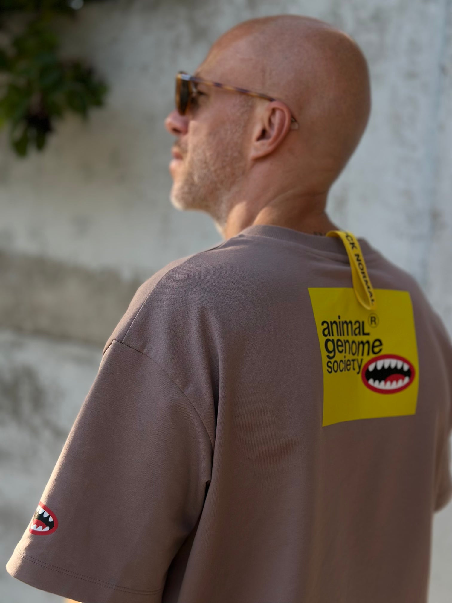 Oversized T-shirt in the color of sunset clouds