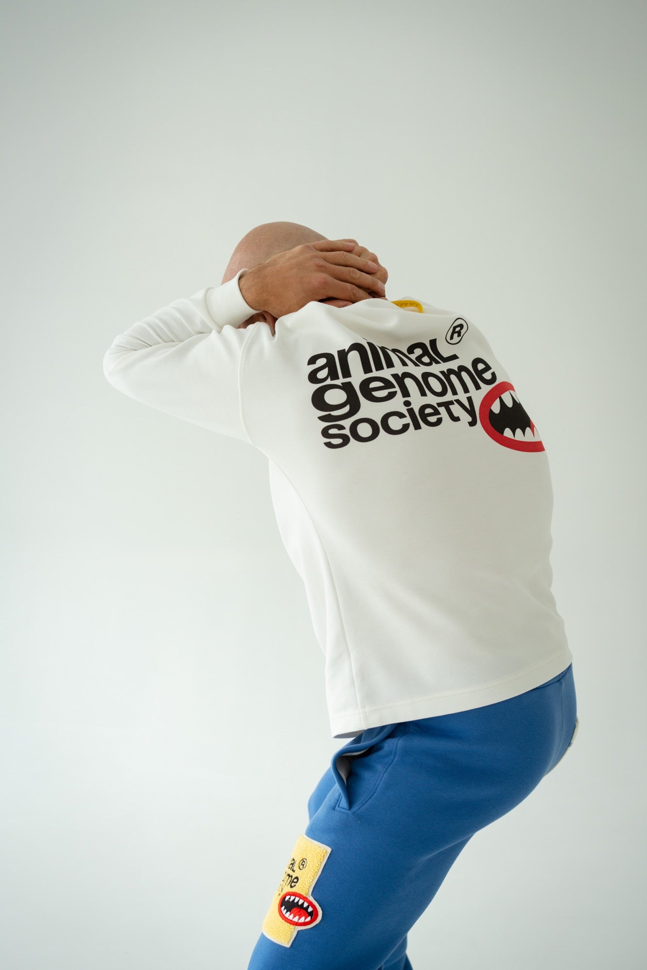 White long sleeve T-shirt