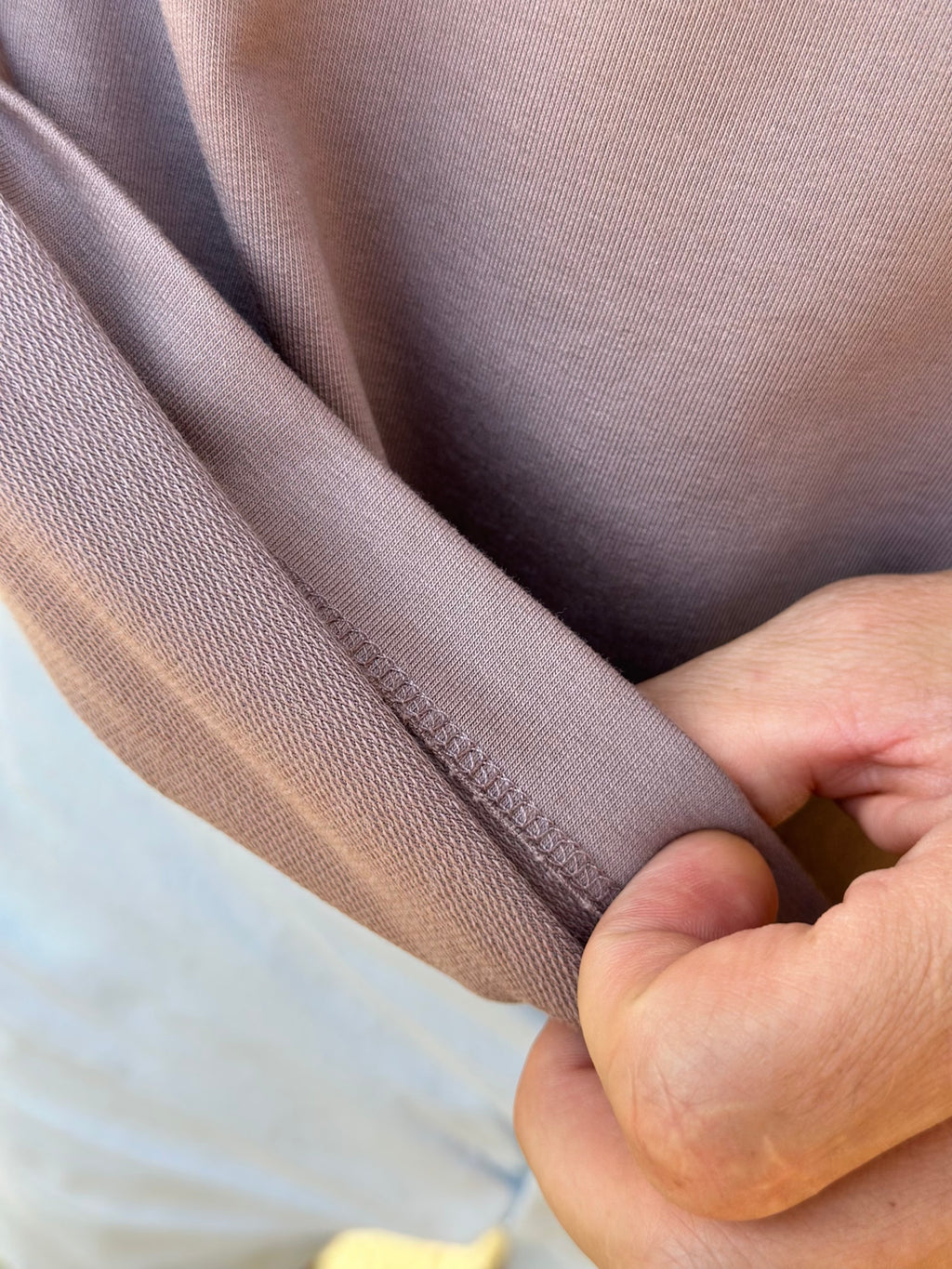 Oversized T-shirt in the color of sunset clouds